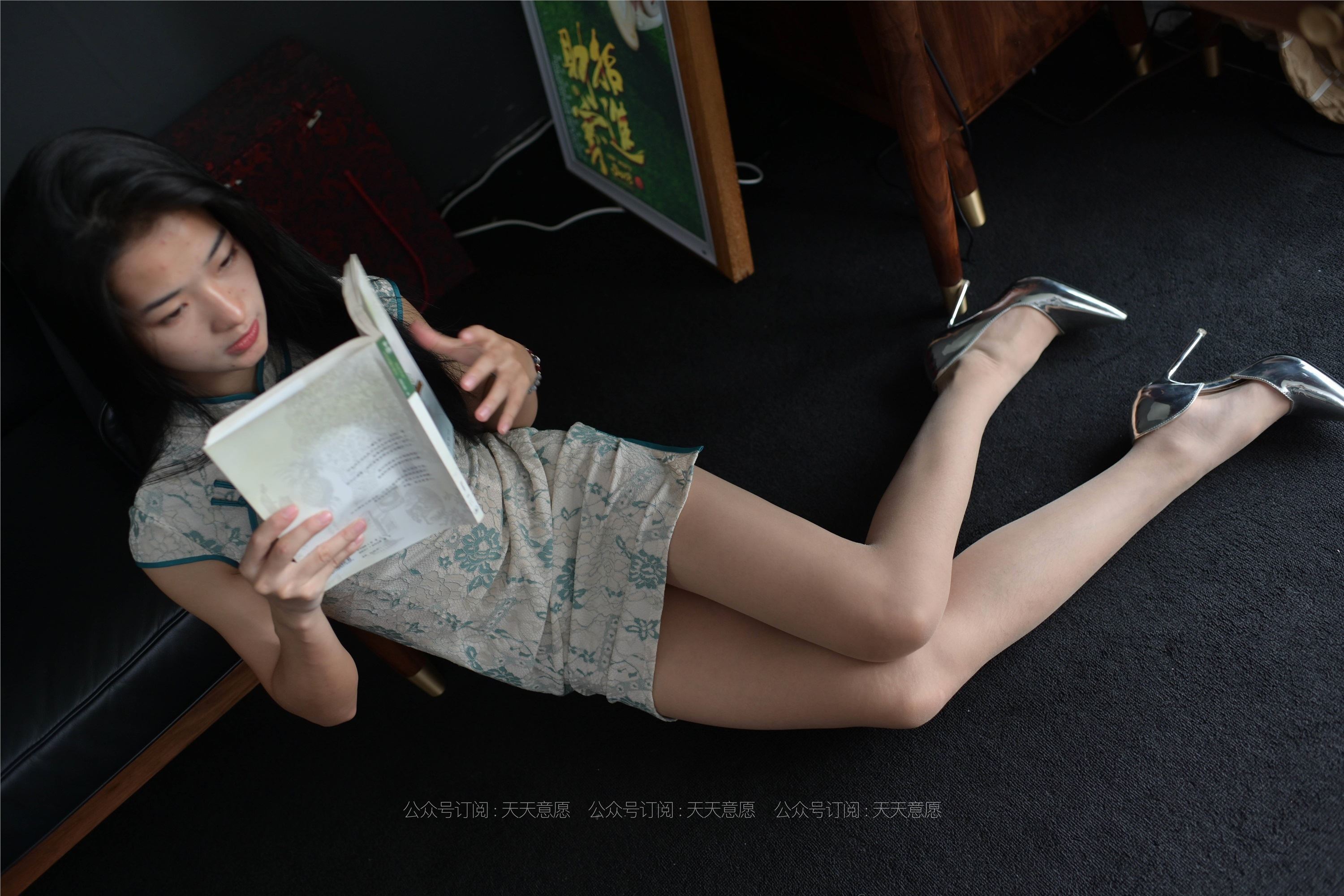 IESS异思趣向 - 模特：宁宁《爱看书的旗袍美女》